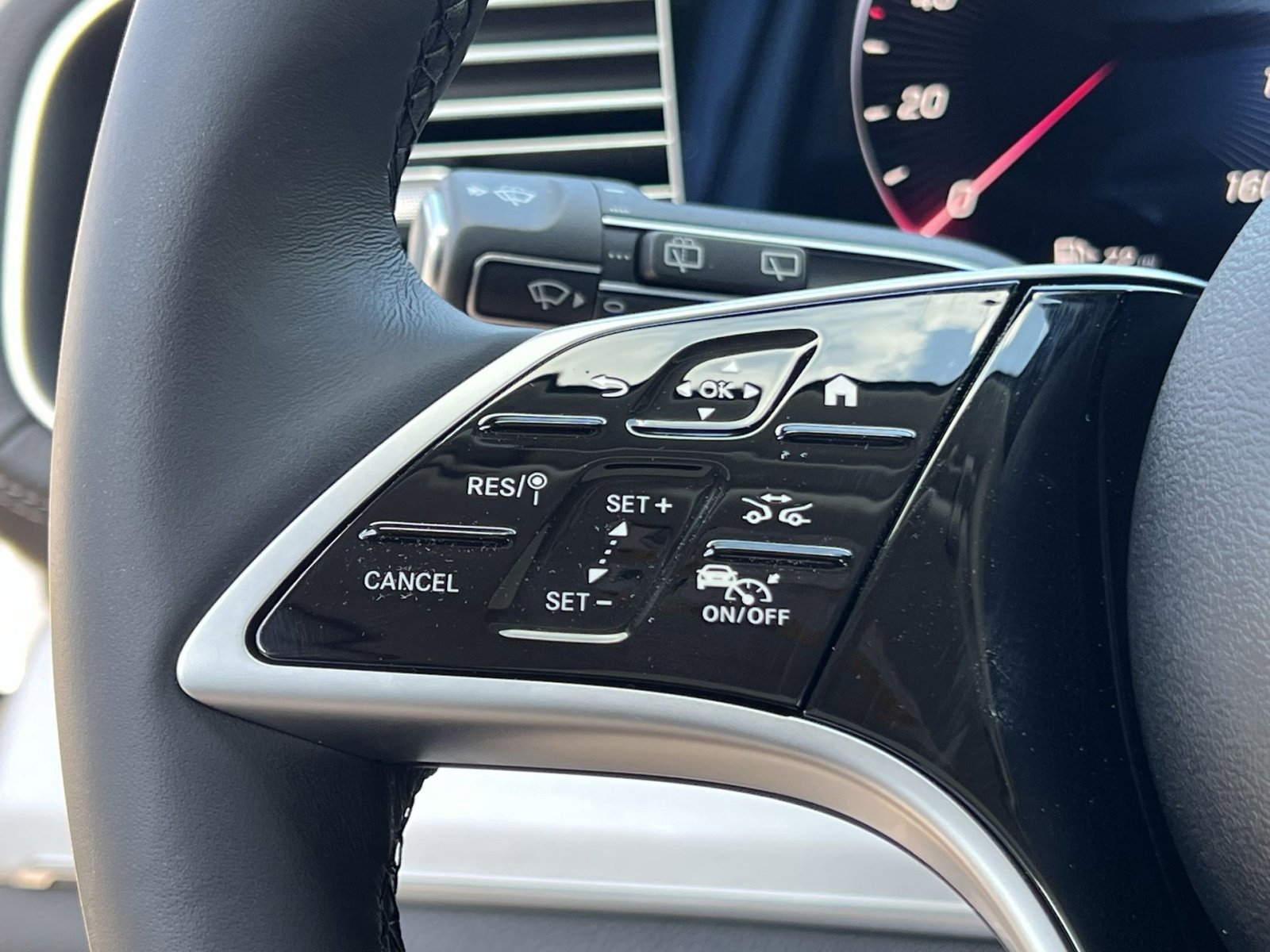 New 2026 Mercedes-Benz GLE 450 4MATIC image 30