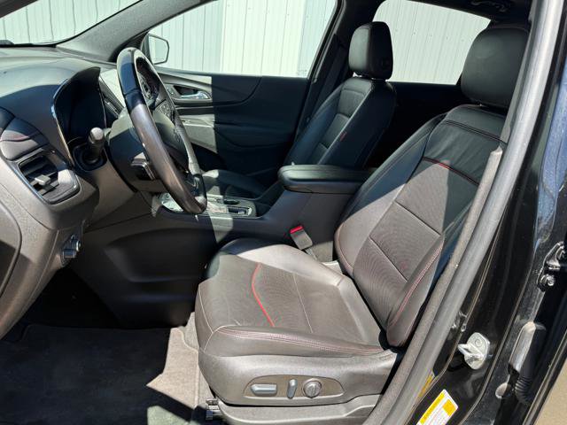 Used 2022 Chevrolet Equinox RS w/ RS Leather Package FWD image 11