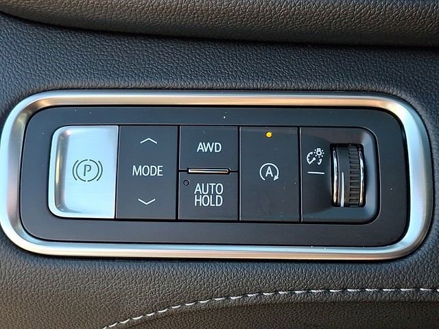 Certified 2025 Buick Enclave Preferred image 28