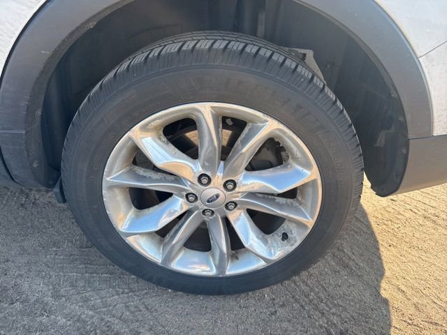 Used 2014 Ford Explorer XLT w/ Equipment Group 202A image 7