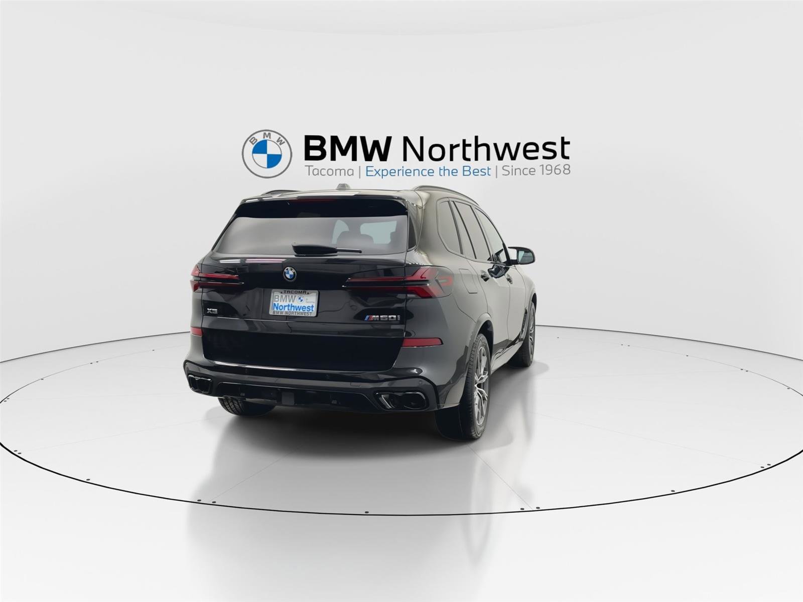 New 2026 BMW X5 M60i w/ Climate Comfort Package image 2