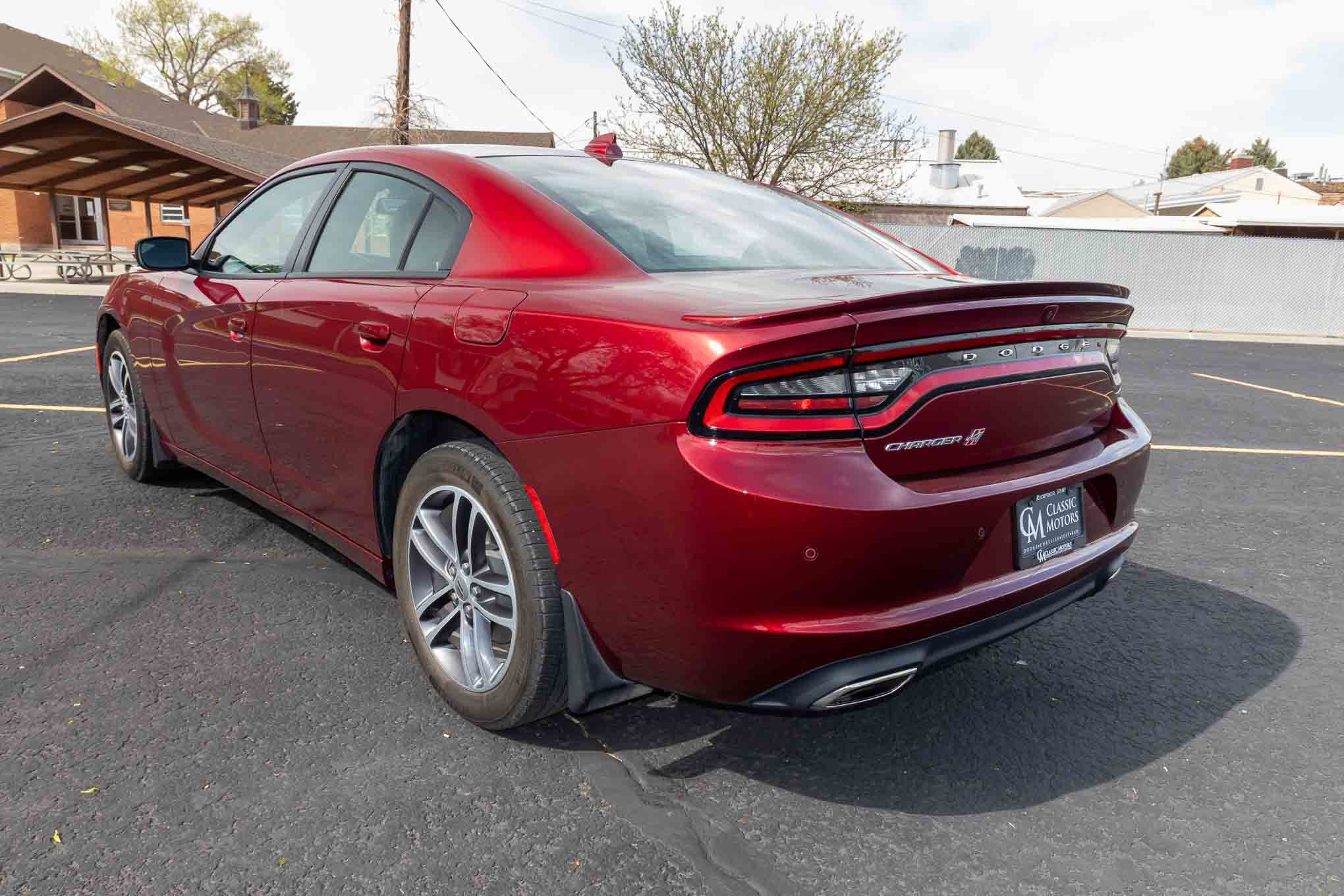 Used 2019 Dodge Charger SXT w/ Plus Group AWD/4WD image 6