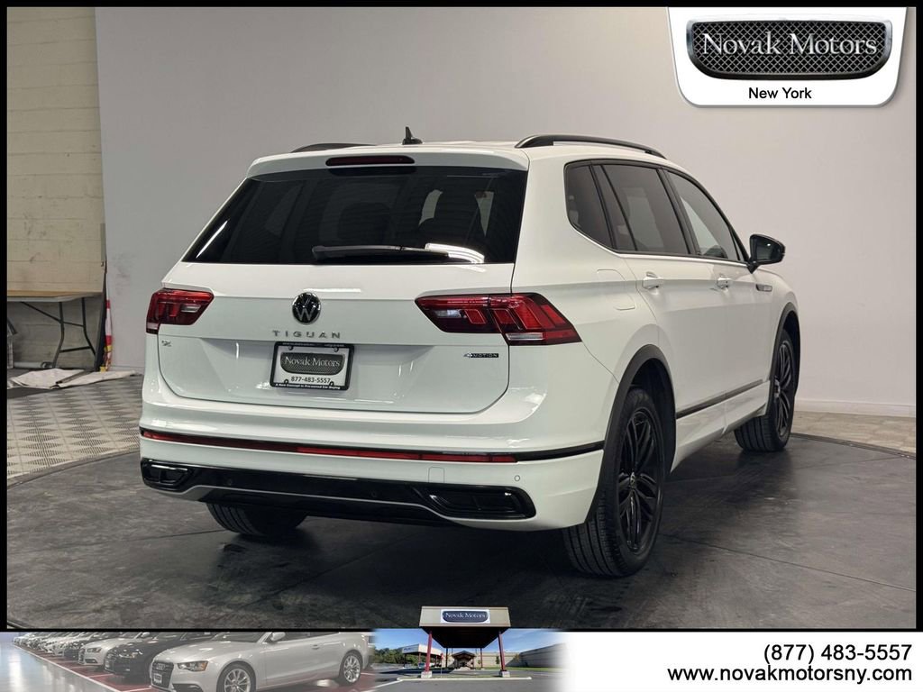 Used 2022 Volkswagen Tiguan SE R-Line AWD/4WD image 8