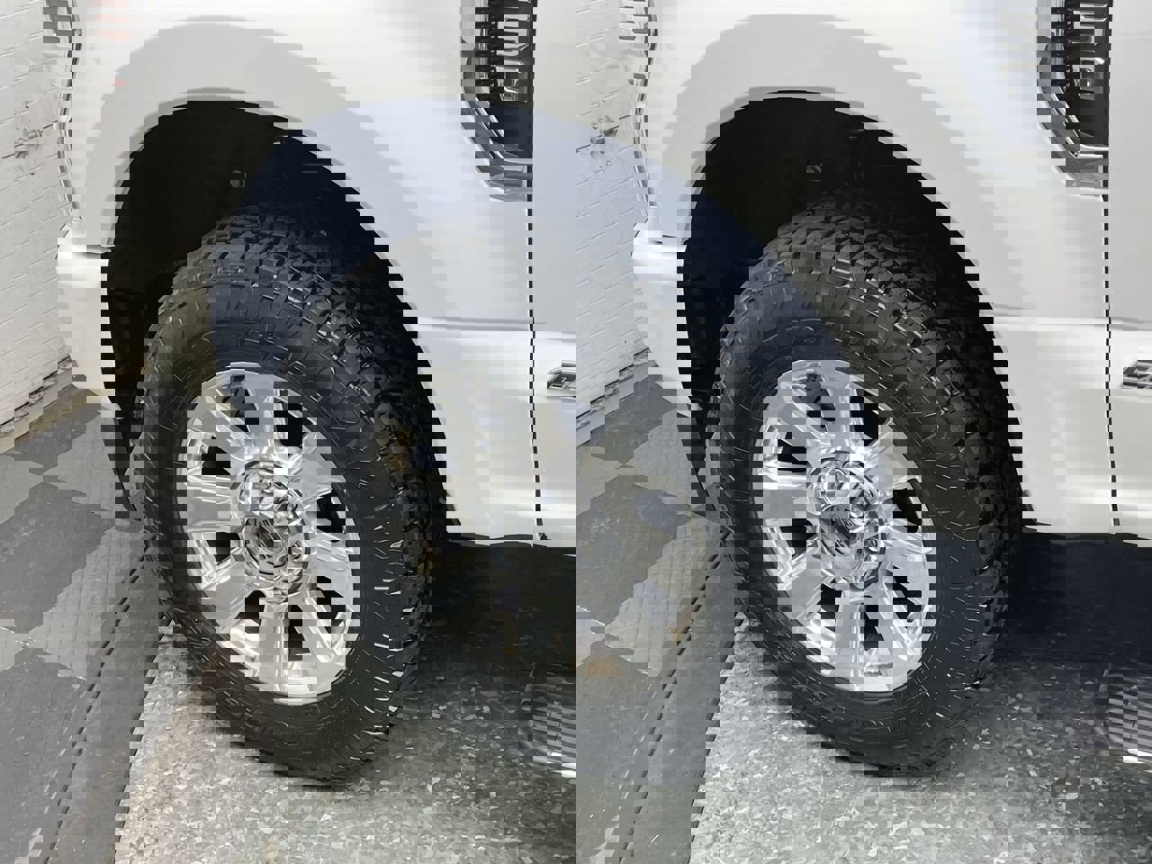 Certified 2022 Ford F250 Platinum image 39