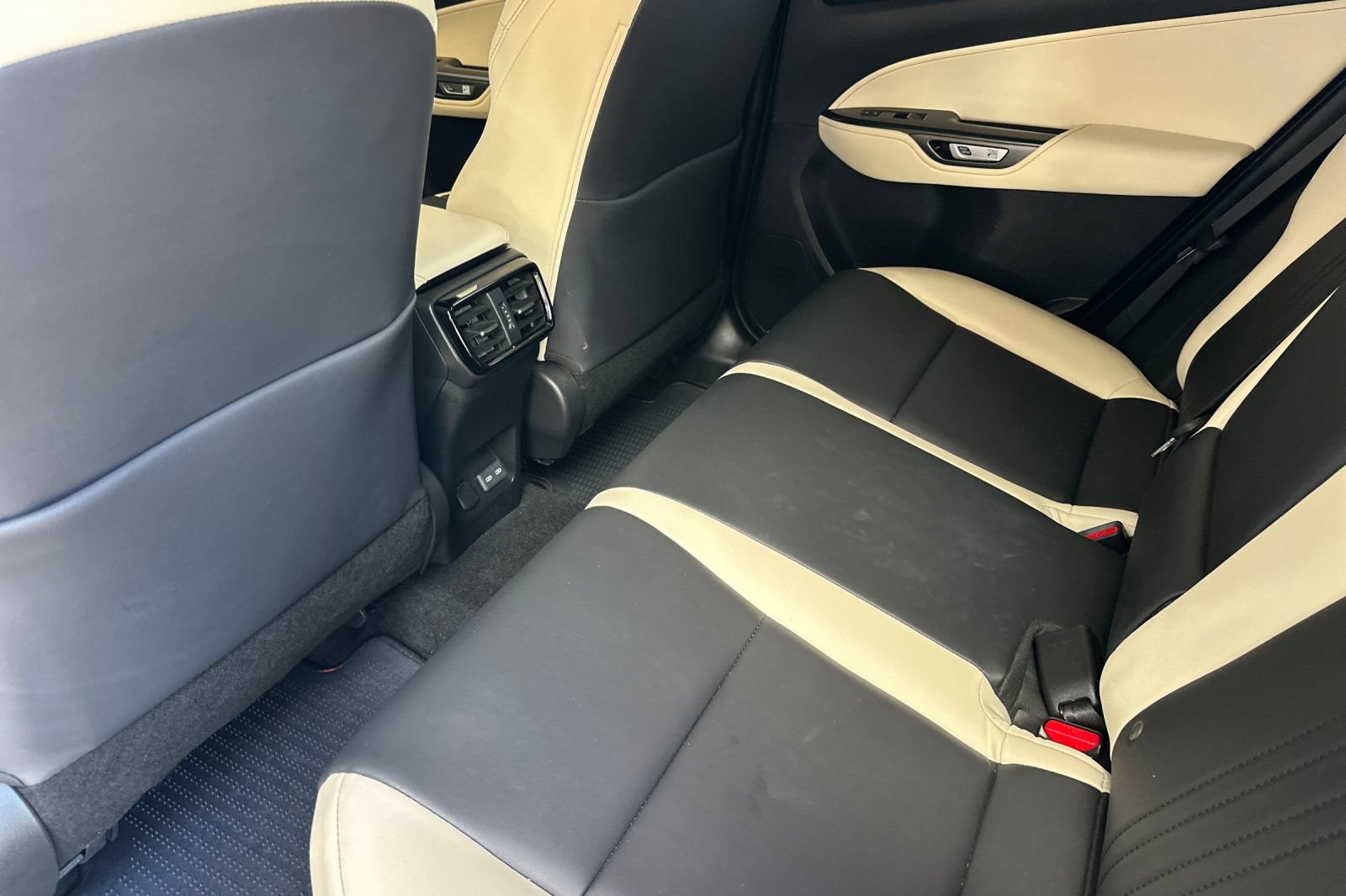 Certified 2024 Lexus NX 250 FWD image 9