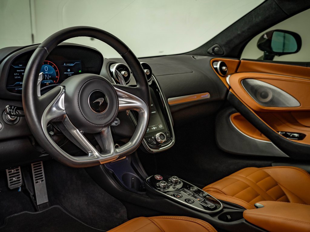 Used 2025 McLaren GTS TechLux image 4