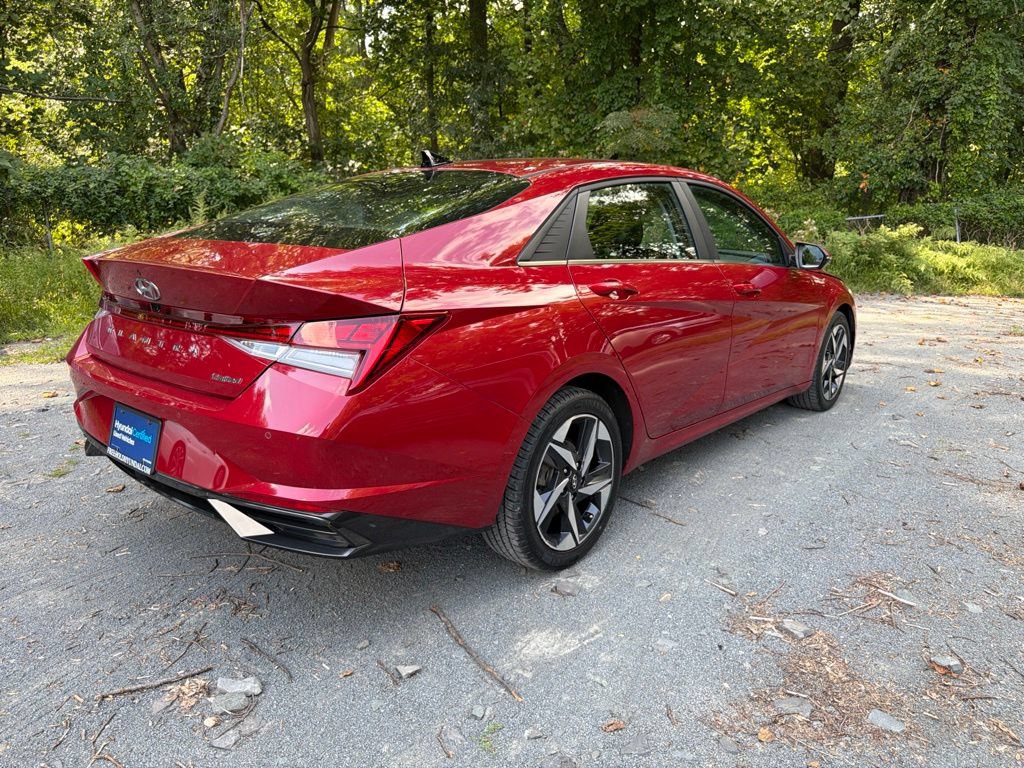 Certified 2023 Hyundai Elantra Limited w/ Cargo Package FWD image 3