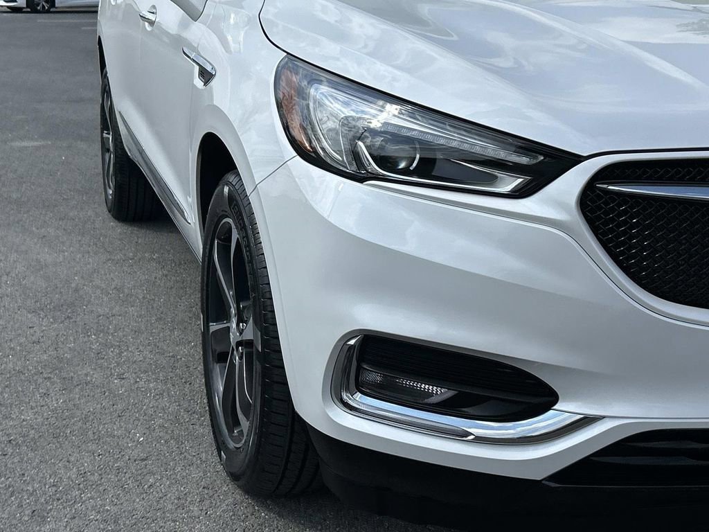 Used 2020 Buick Enclave Essence w/ Sport Touring Edition image 10