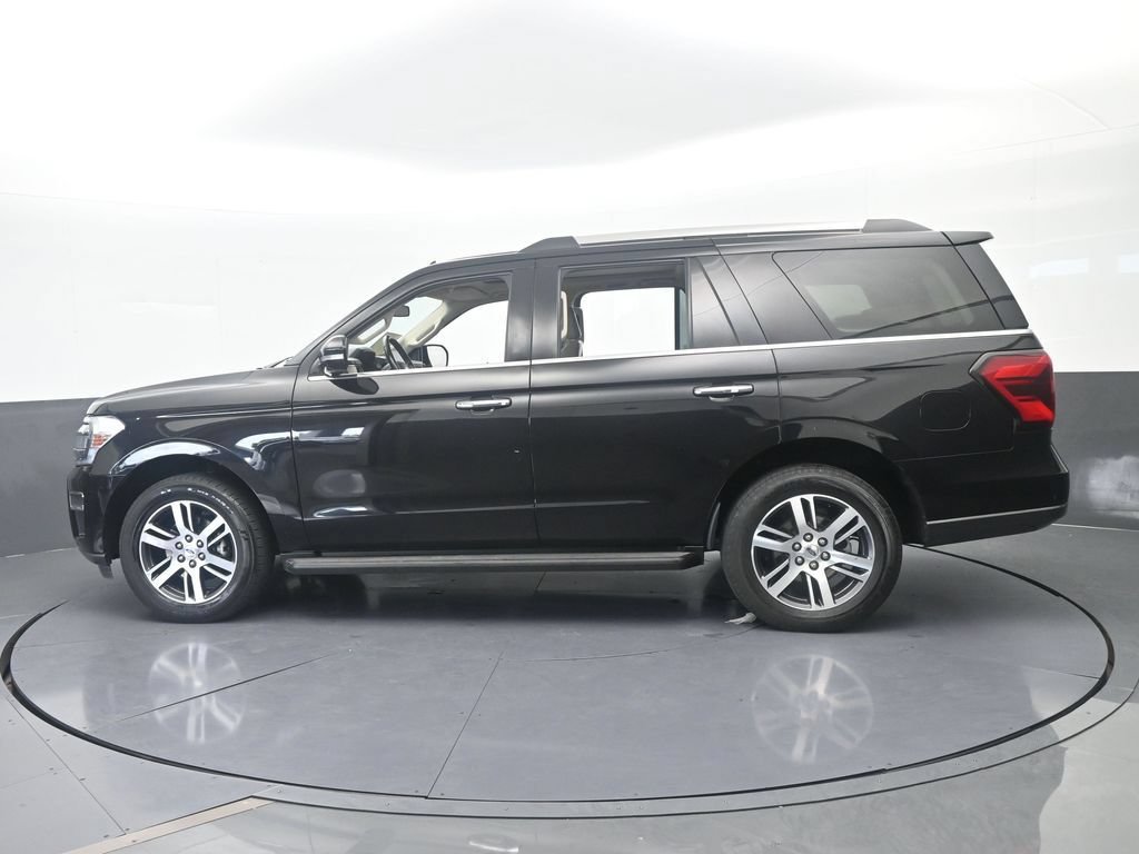Used 2024 Ford Expedition Limited RWD image 3