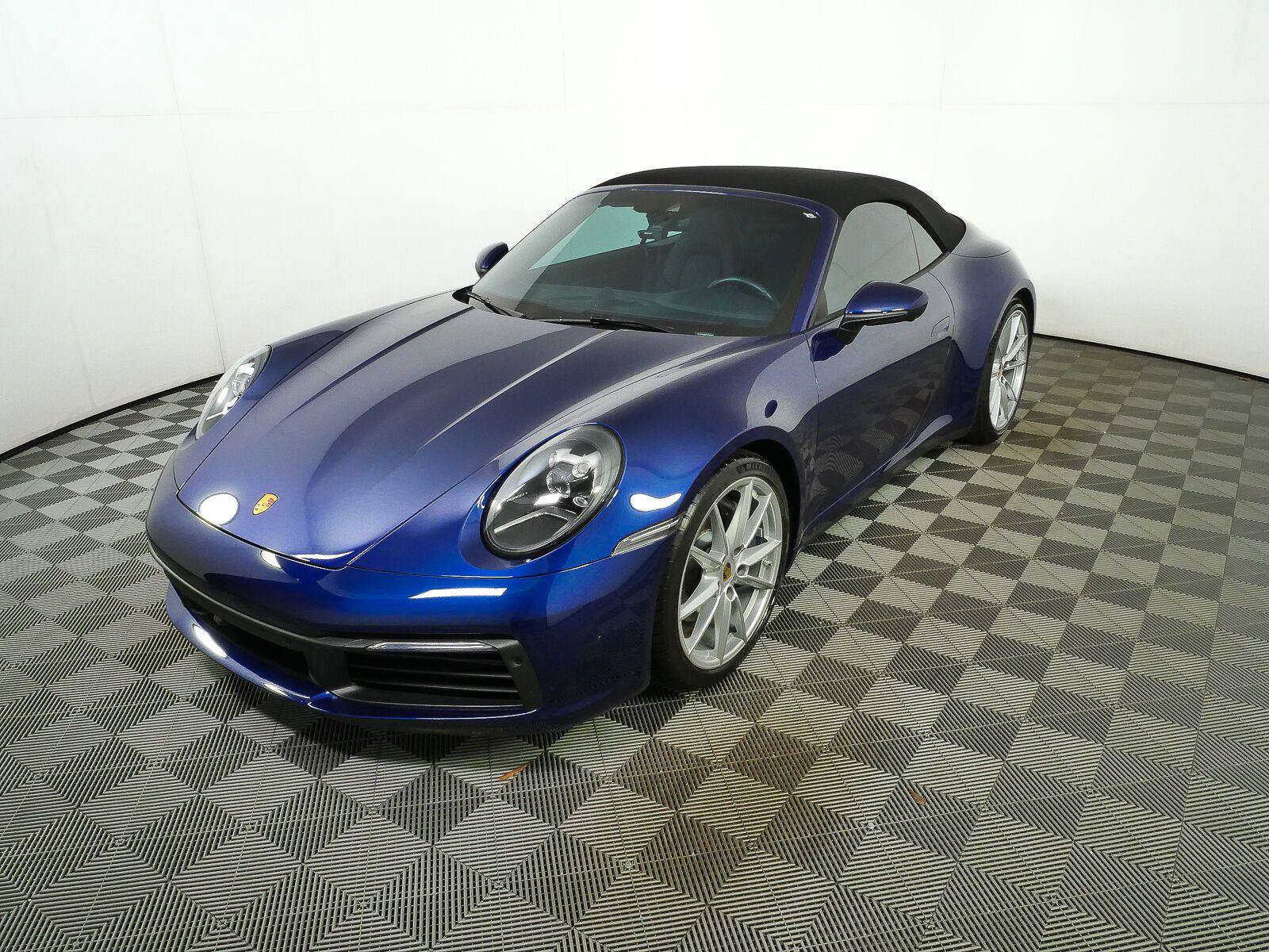 Certified 2023 Porsche 911 Carrera RWD video 1