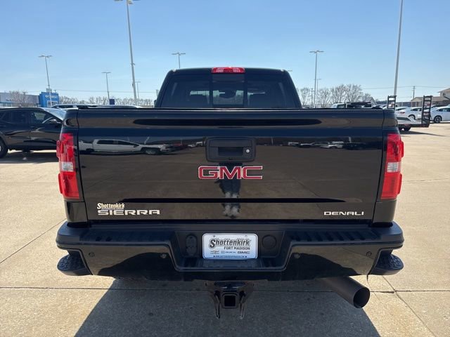 Used 2018 GMC Sierra 2500 Denali w/ Duramax Plus Package image 4