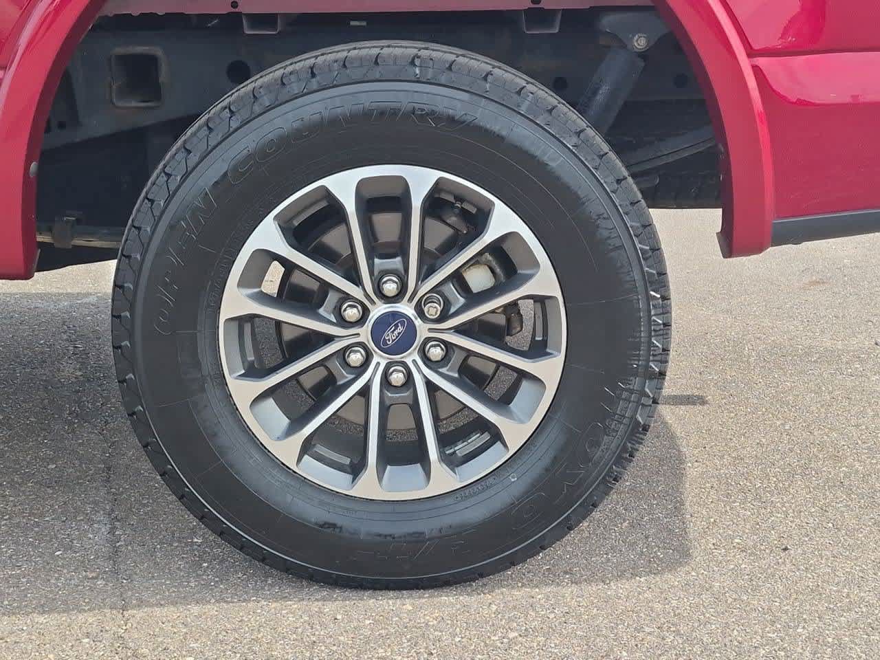 Used 2019 Ford F150 XLT w/ Equipment Group 302A Luxury AWD/4WD image 13