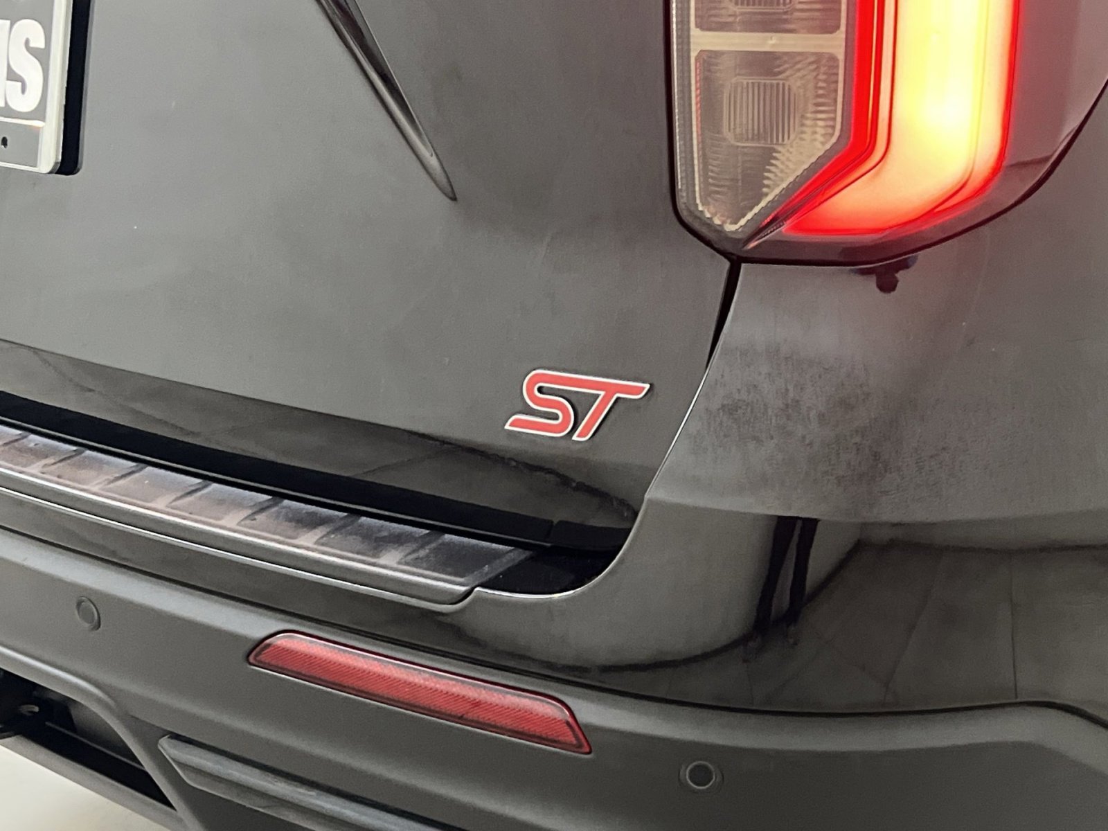 Used 2020 Ford Explorer ST w/ ST Street Pack AWD/4WD image 29
