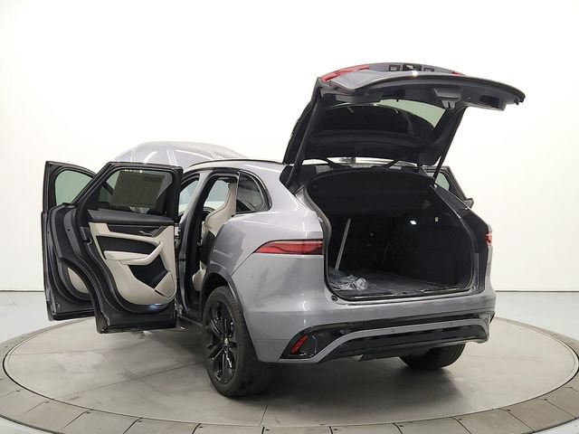 Used 2025 Jaguar F-PACE R-Dynamic S image 13