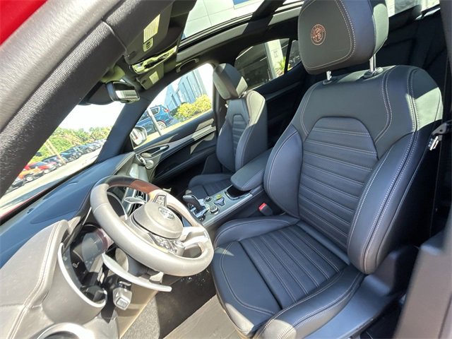 New 2025 Alfa Romeo Stelvio Sprint image 11
