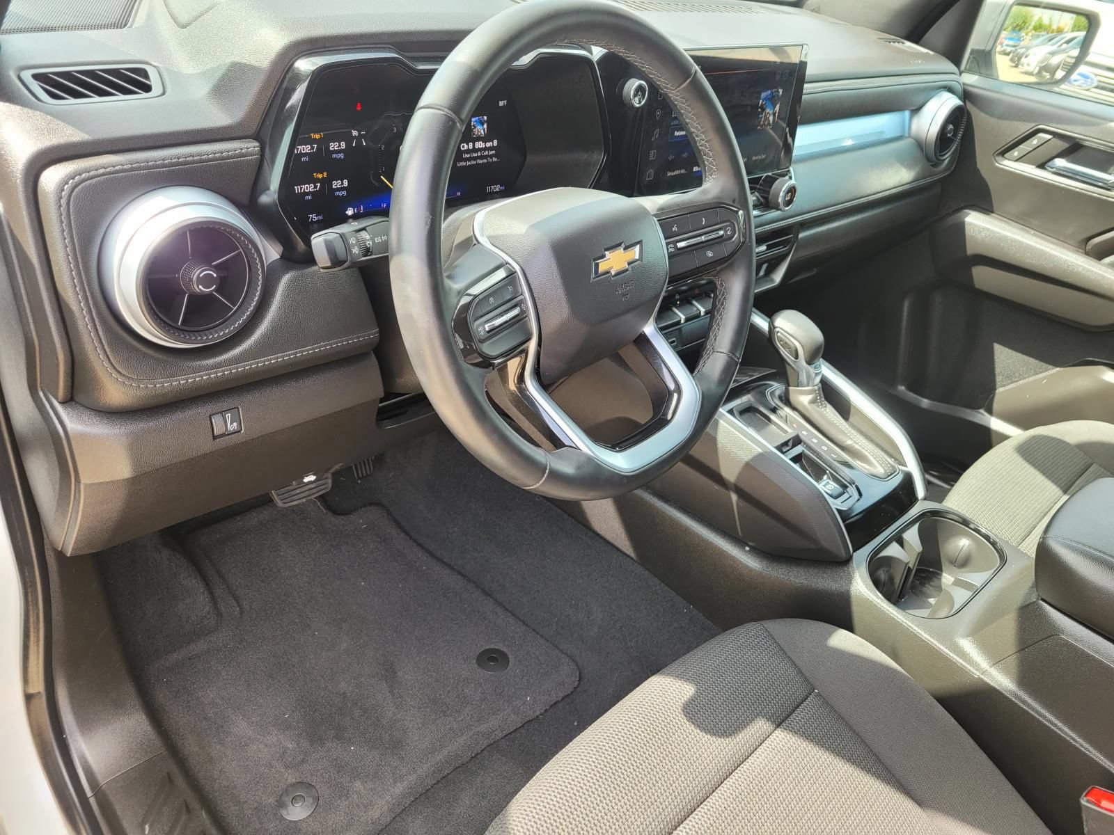 Used 2024 Chevrolet Colorado LT w/ LT Convenience Package RWD image 22