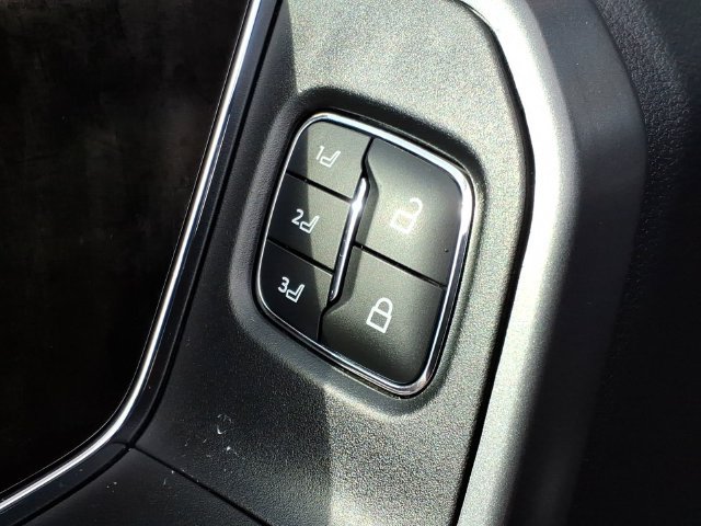 Used 2024 Ford F250 Lariat w/ FX4 Off-Road Package AWD/4WD image 17
