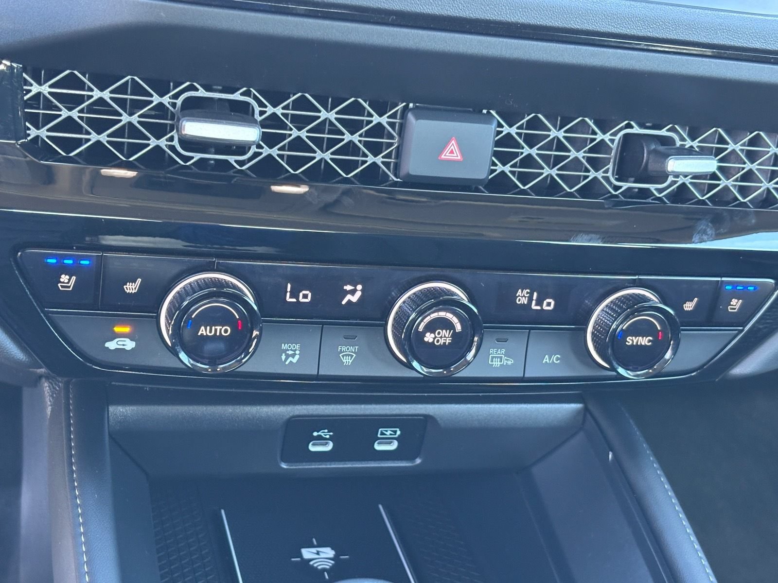 Certified 2025 Honda Accord Touring image 30