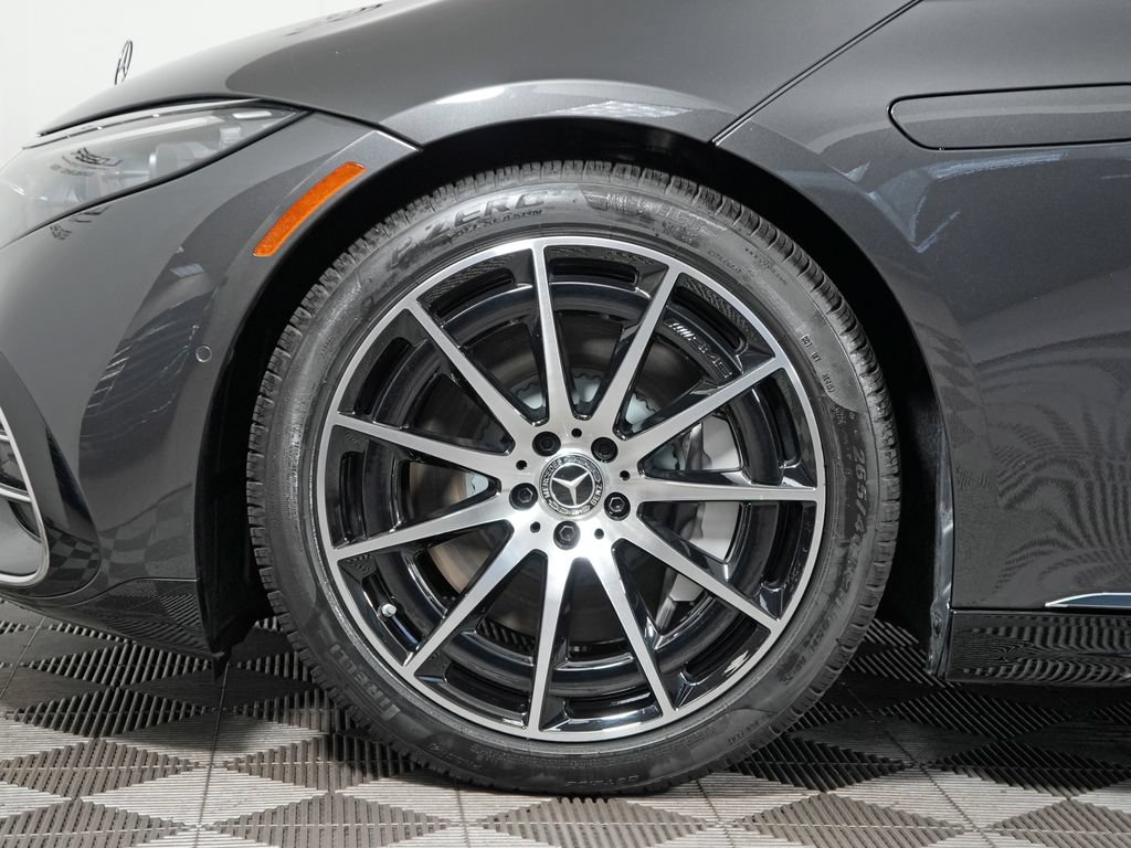 Used 2025 Mercedes-Benz EQS 580 4MATIC Sedan image 9