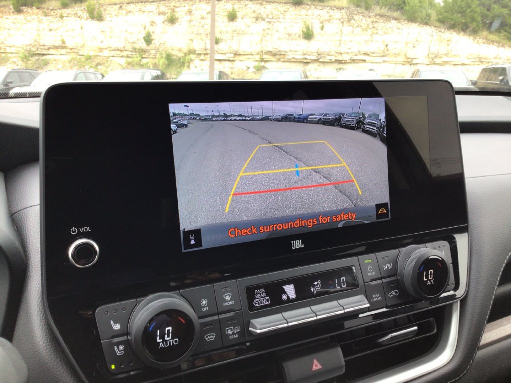 Used 2024 Toyota Grand Highlander AWD image 21