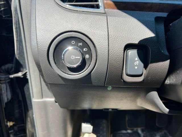 Used 2014 Ford Taurus Limited FWD image 19