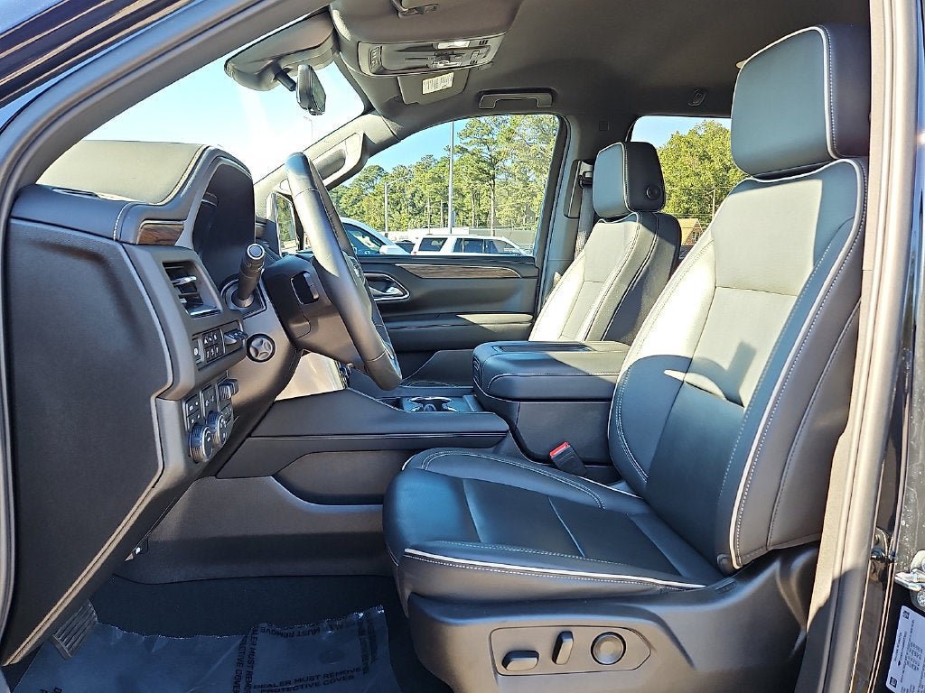 Used 2024 Chevrolet Tahoe Premier AWD/4WD image 14