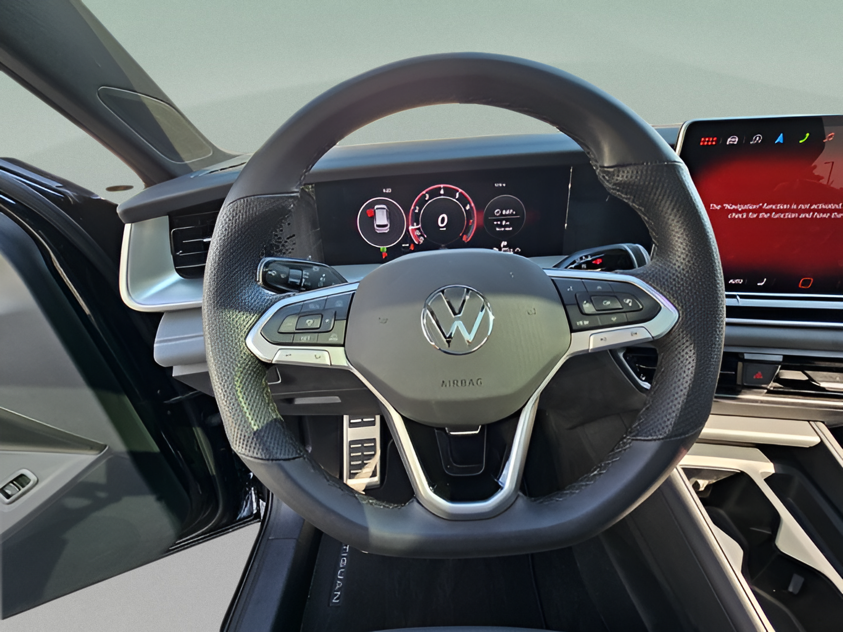 Used 2025 Volkswagen Tiguan SE R-Line AWD/4WD image 23