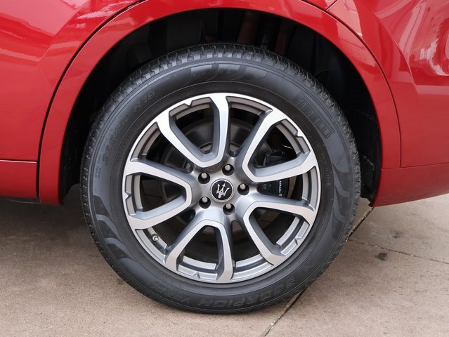 Used 2020 Maserati Levante GranLusso image 47