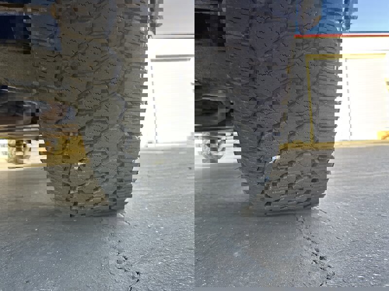 Used 2017 GMC Yukon SLT w/ Open Road Package image 22