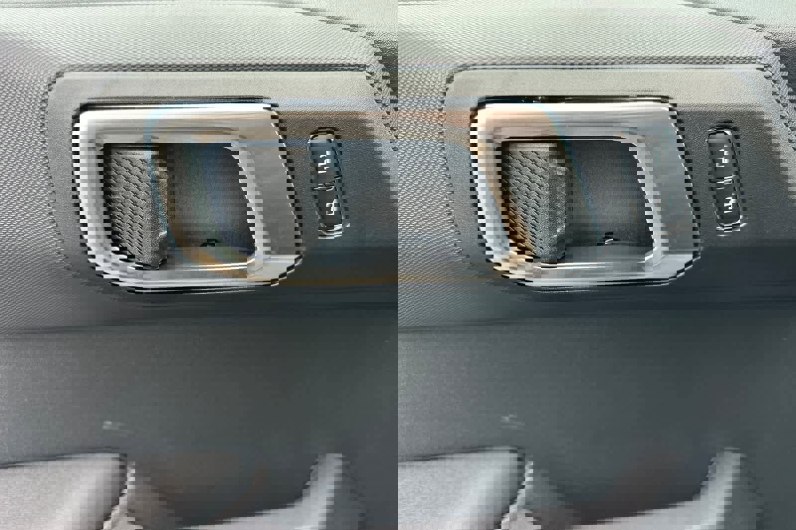 New 2025 Ford Bronco Big Bend image 9