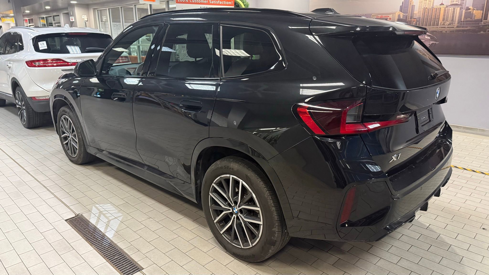 Used 2025 BMW X1 xDrive28i image 16