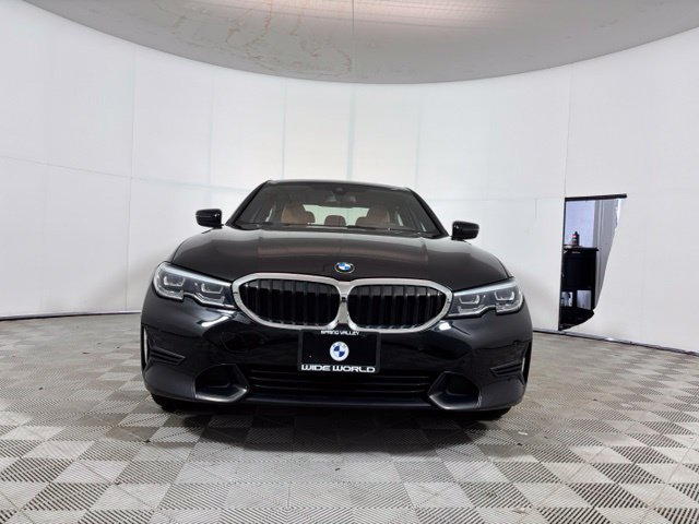 Used 2019 BMW 330i xDrive Sedan w/ Convenience Package AWD/4WD image 2