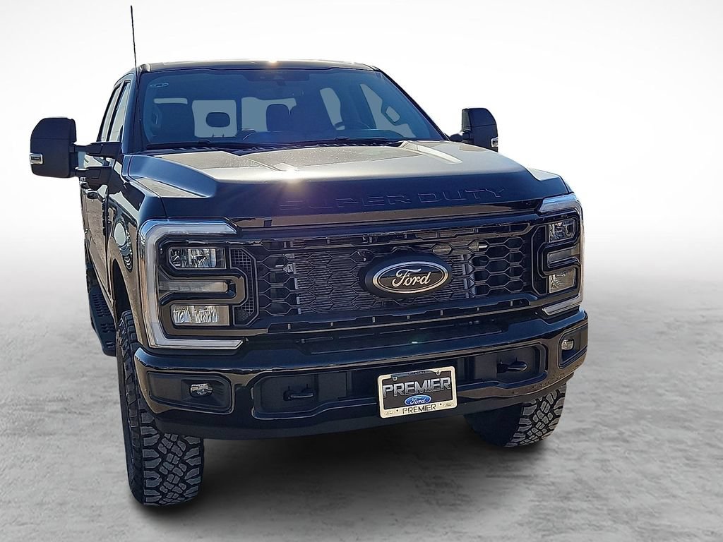 New 2026 Ford F250 XLT w/ XLT Premium Package AWD/4WD image 2