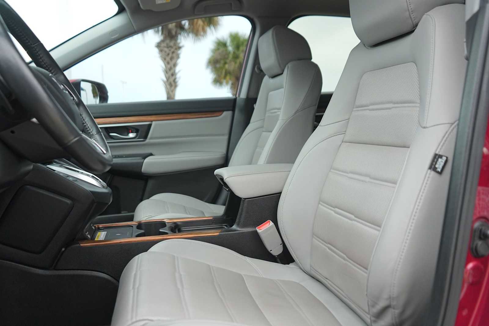 Used 2020 Honda CR-V Touring image 11