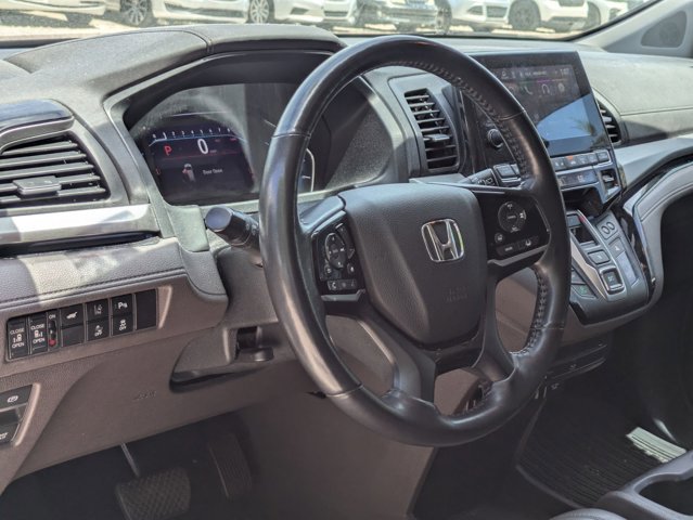 Used 2018 Honda Odyssey Elite image 3