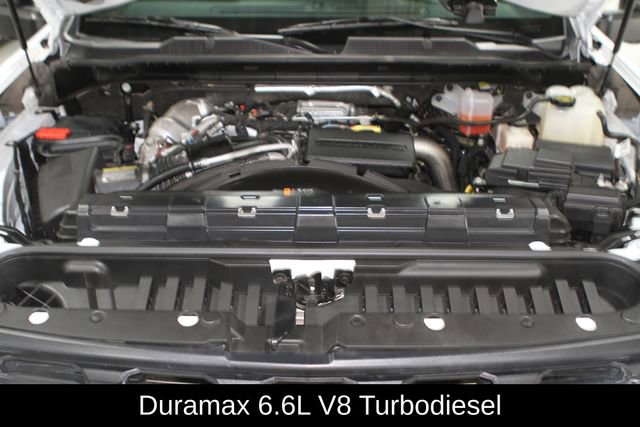 Used 2023 Chevrolet Silverado 2500 LT image 3