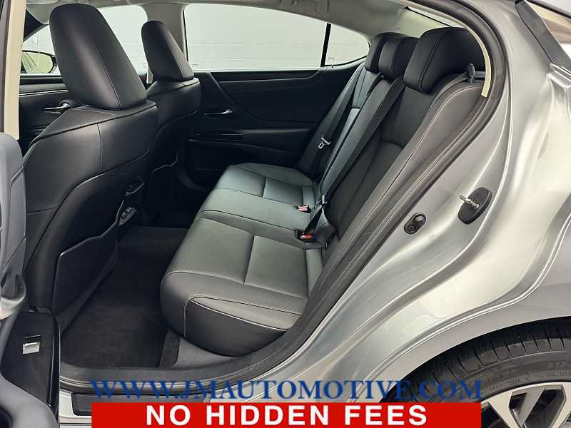 Used 2023 Lexus ES 250 w/ Premium Package image 15