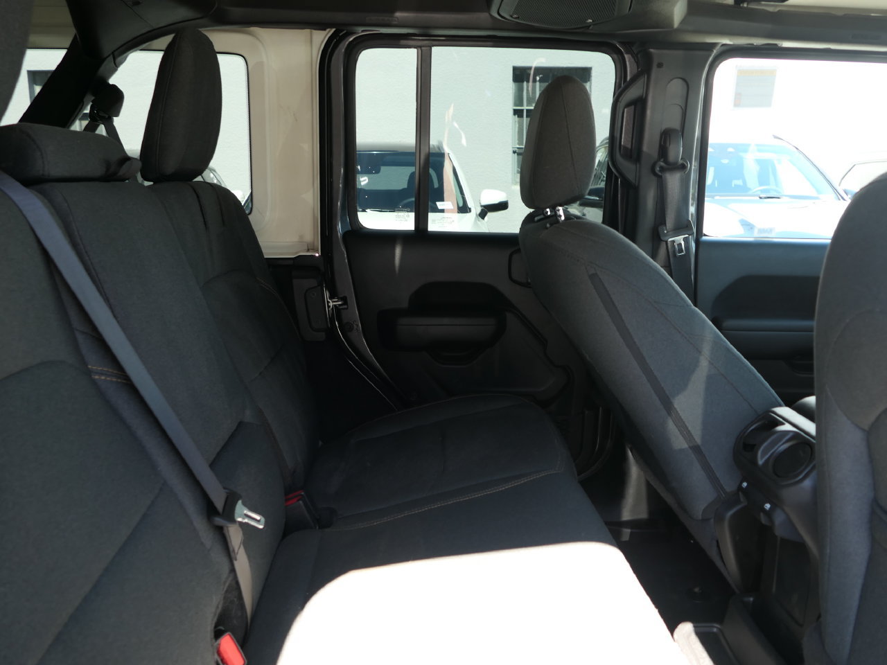 Used 2024 Jeep Wrangler Unlimited AWD/4WD image 26