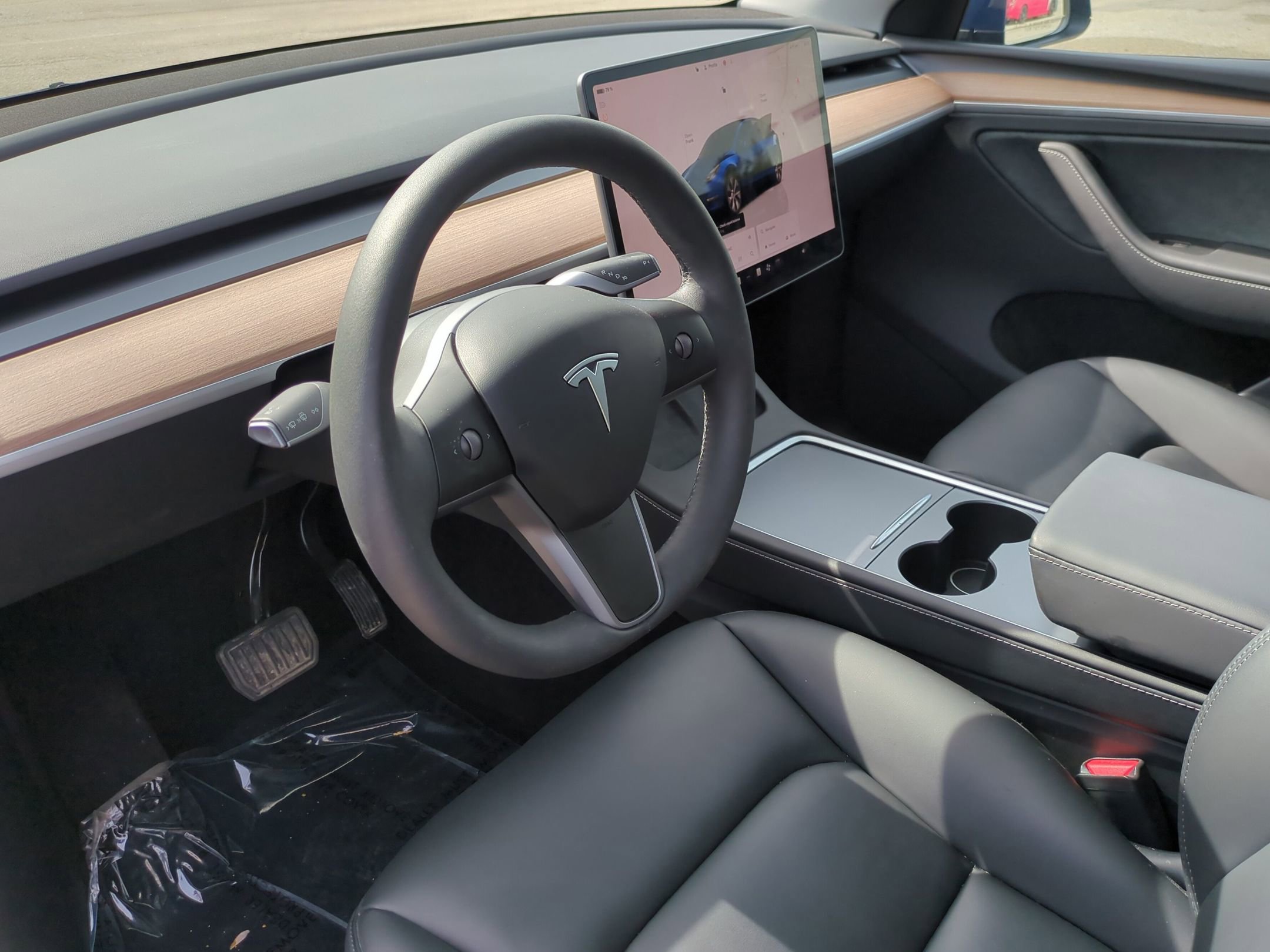 Used 2024 Tesla Model Y Long Range image 18