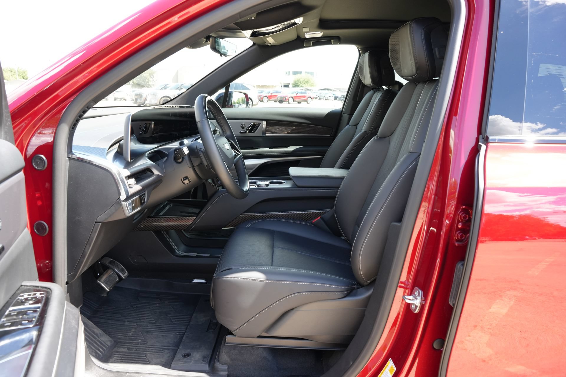 Certified 2026 Cadillac Vistiq Sport w/ LPO, Floor Liner Package AWD/4WD image 14