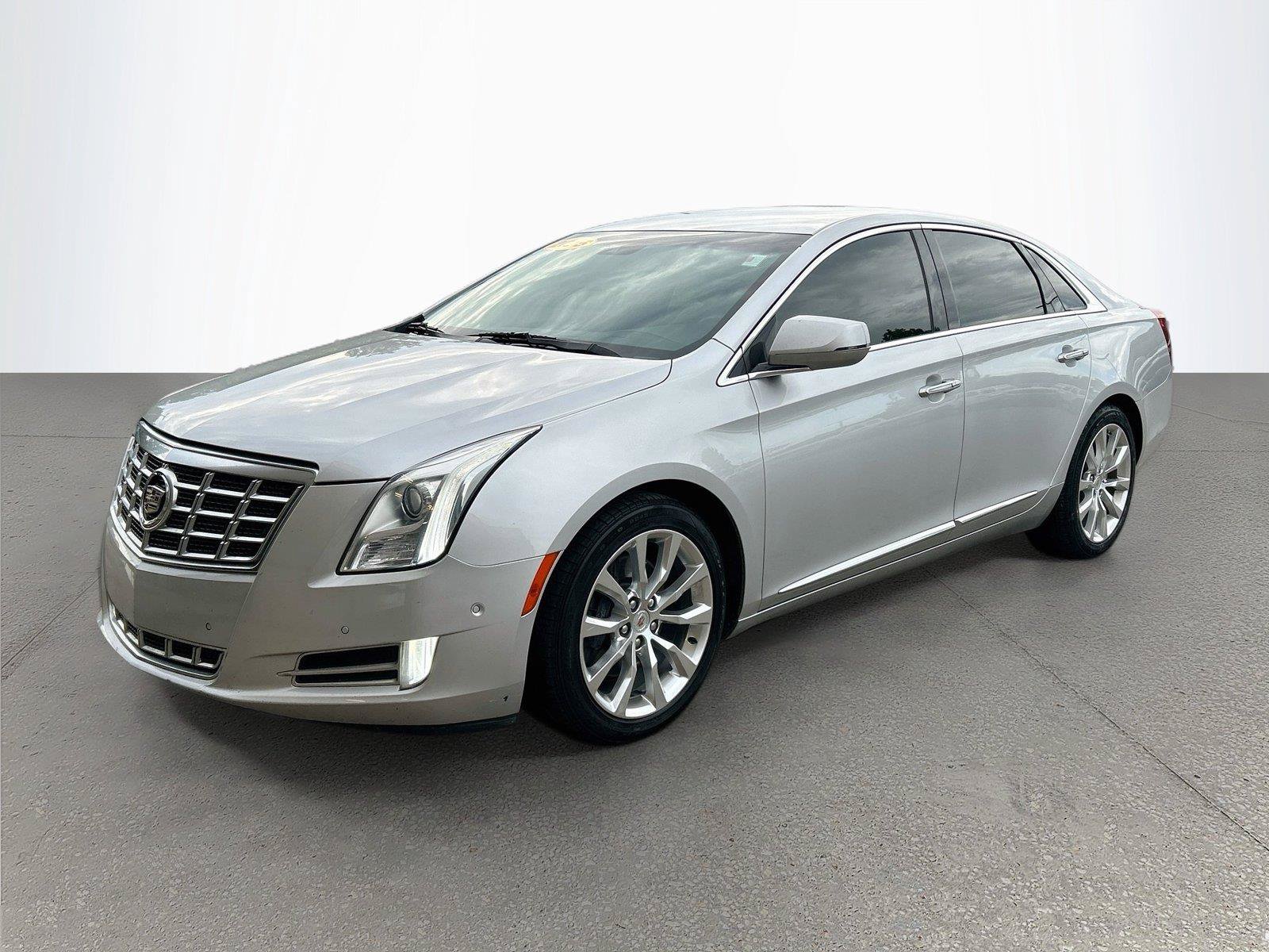 Used 2015 Cadillac XTS Luxury w/ Driver Awareness Package FWD image 9