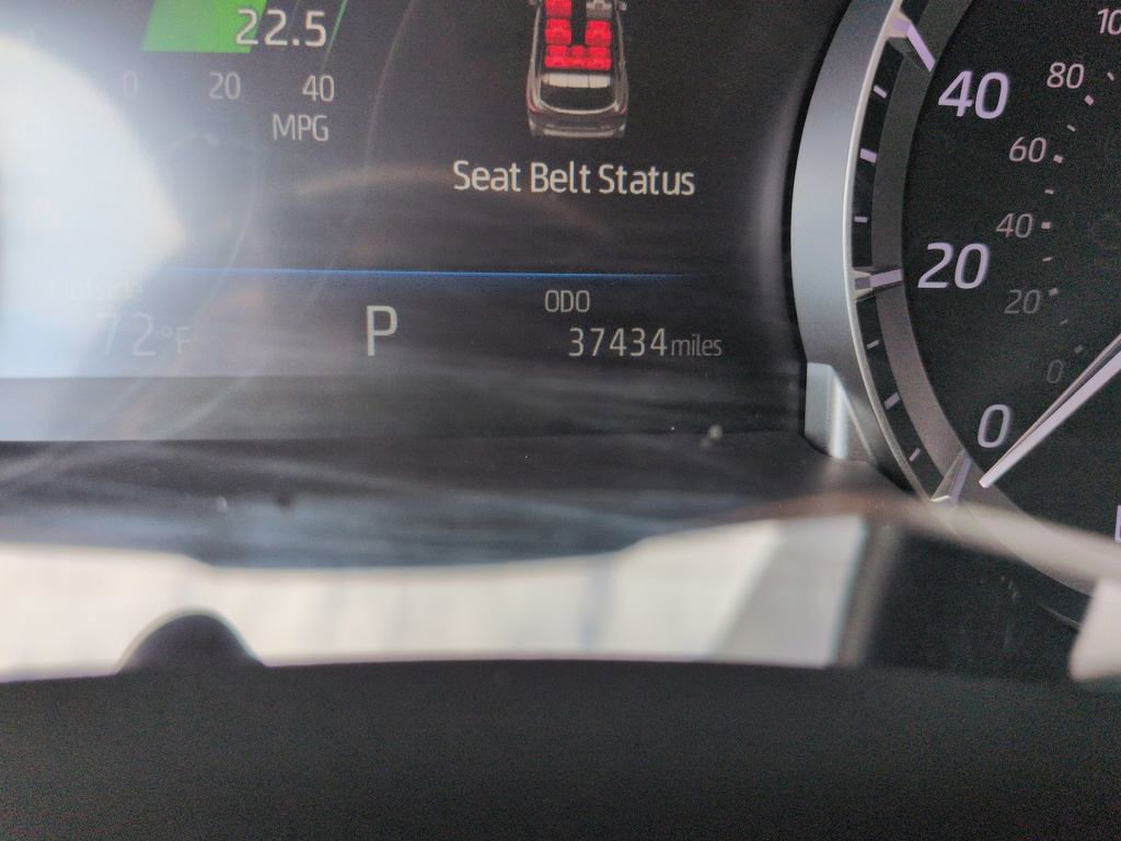 Used 2023 Toyota Highlander XLE image 16