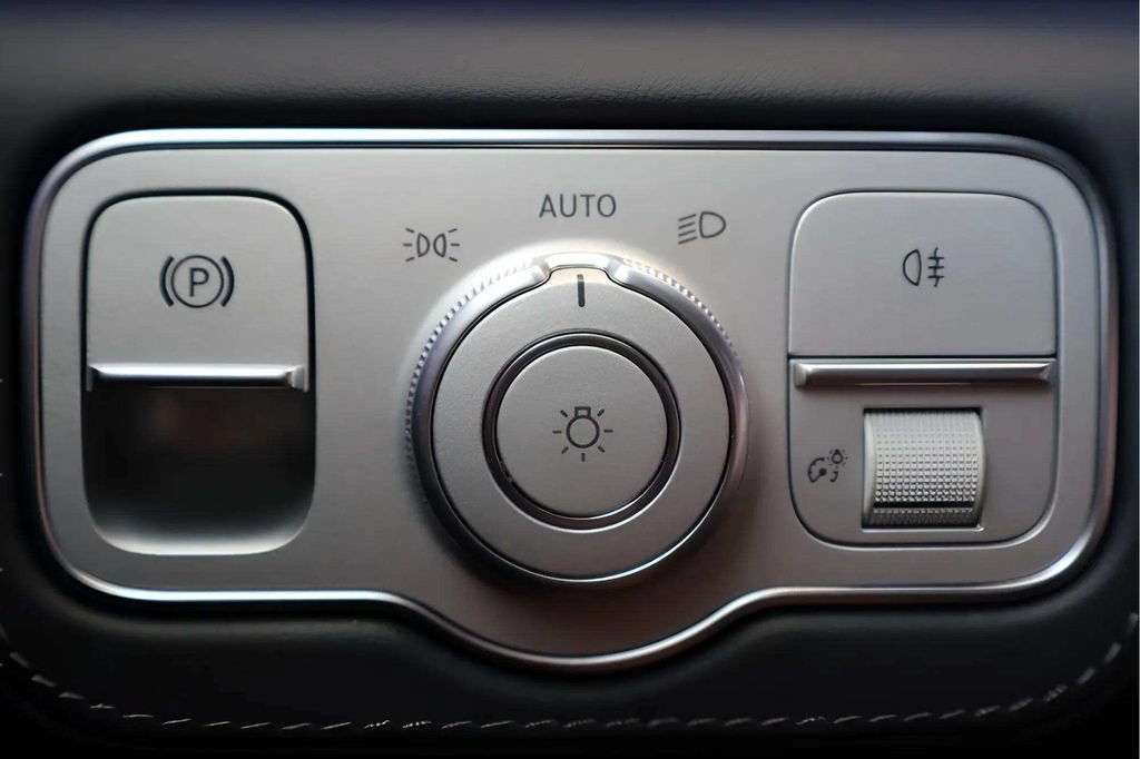 Used 2025 Mercedes-Benz GLE 63 AMG S image 19