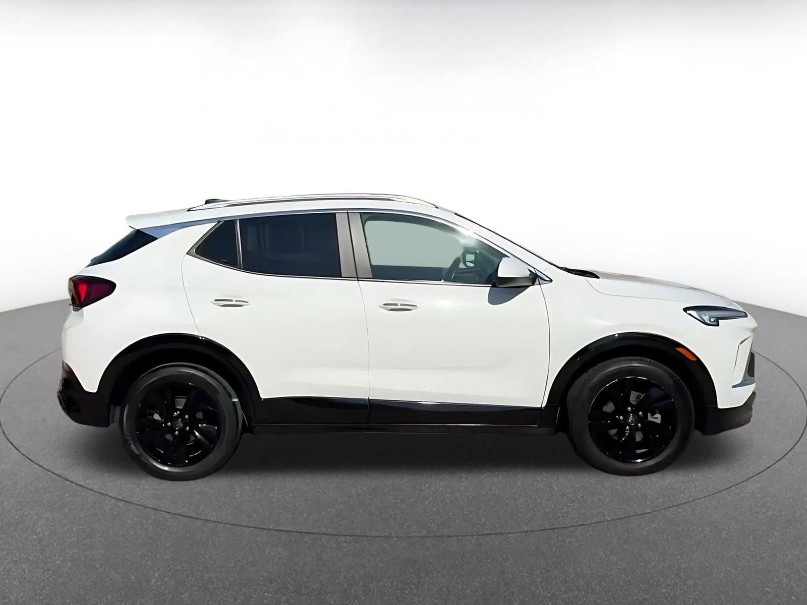 Used 2024 Buick Encore GX Sport Touring FWD image 16
