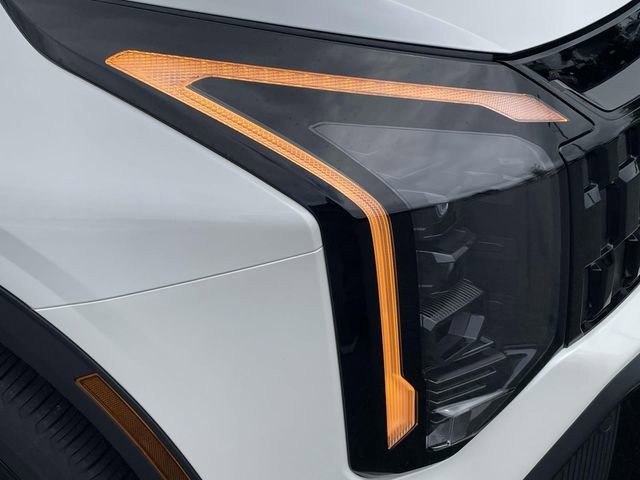 New 2026 Kia Sportage X-Line image 7