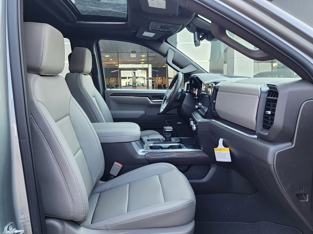 New 2026 GMC Sierra 1500 SLT w/ SLT Premium Plus Package image 39