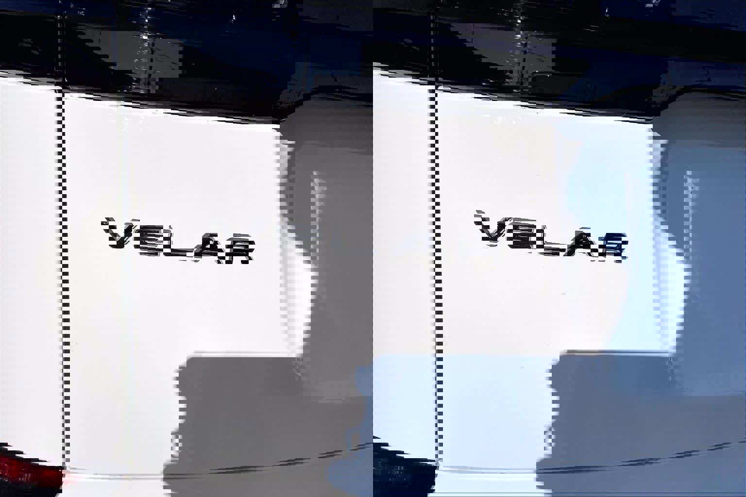 New 2026 Land Rover Range Rover Velar Dynamic SE image 26