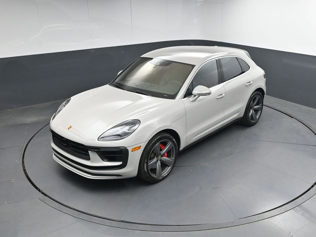 Certified 2023 Porsche Macan S image 33