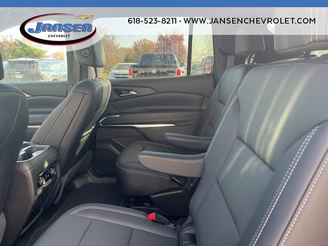 Used 2025 Chevrolet Traverse LT image 26