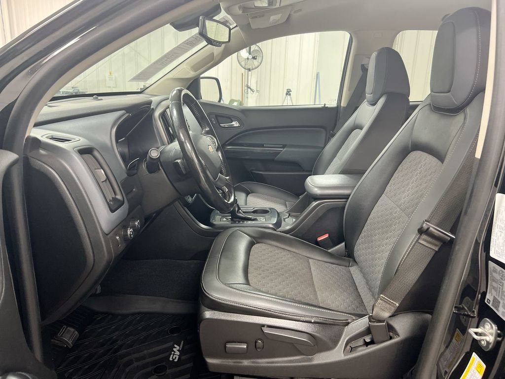 Used 2021 Chevrolet Colorado Z71 AWD/4WD image 19